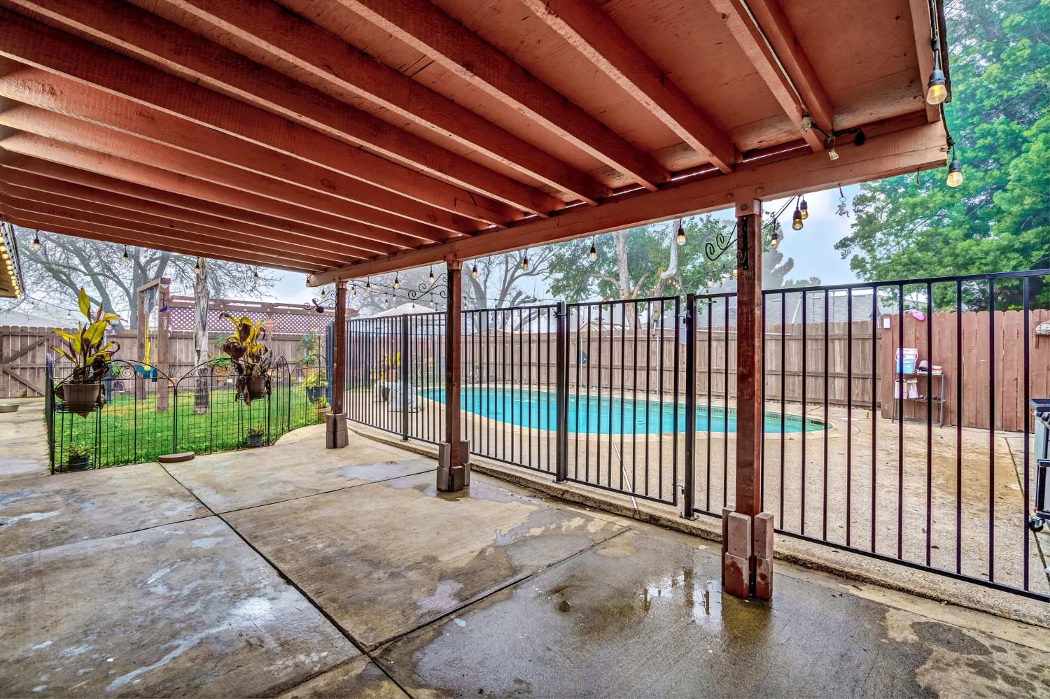 3849 N Stanford Ave, Fresno, CA 93727