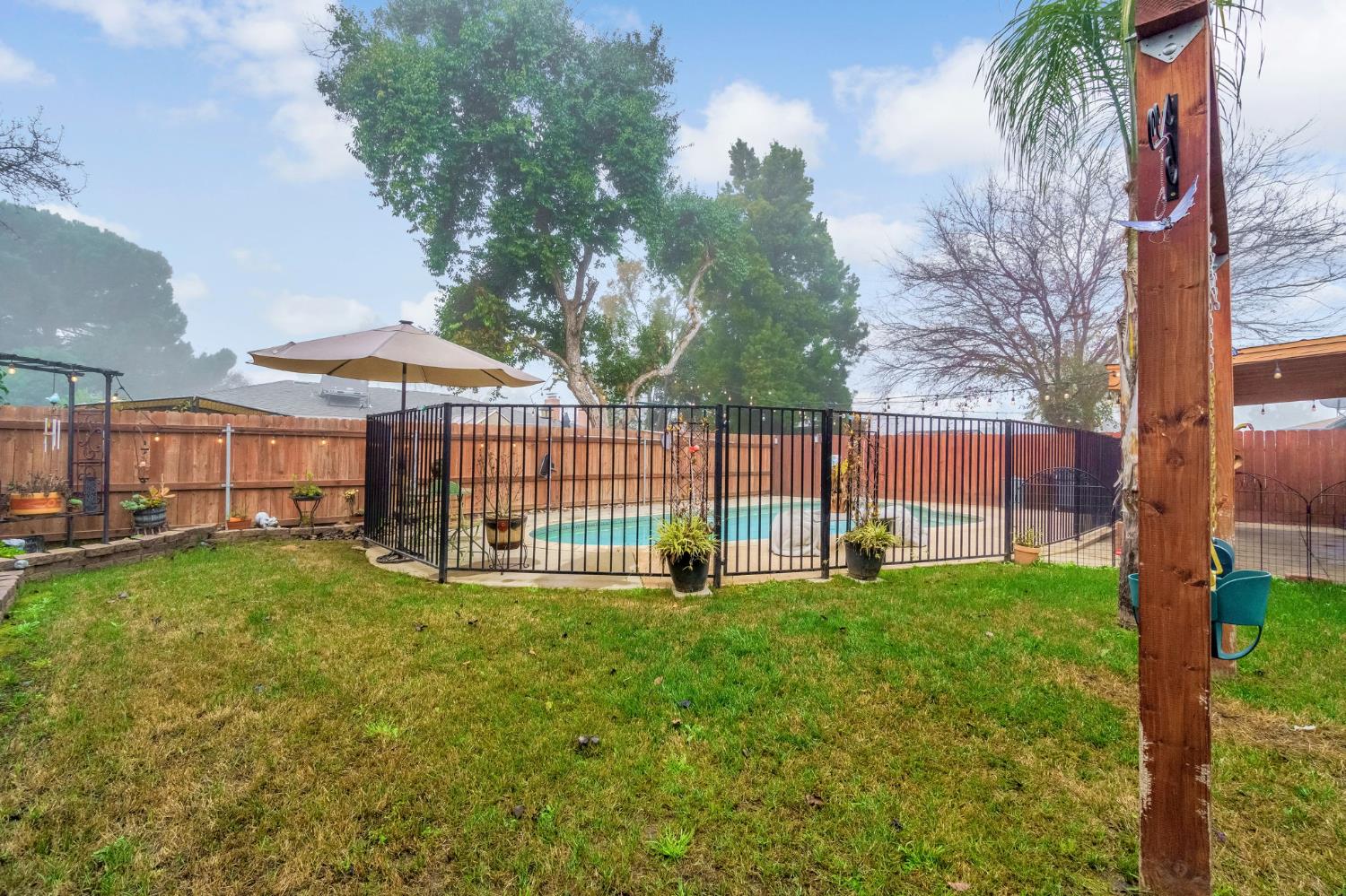 3849 N Stanford Ave, Fresno, CA 93727