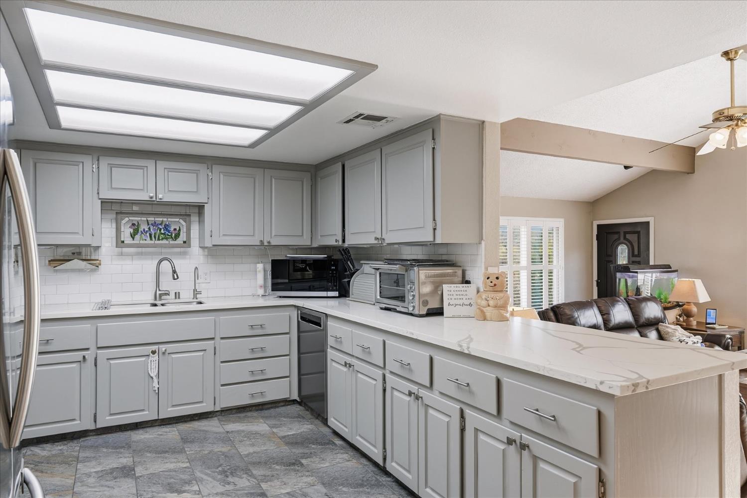 40182 Alerna Way, Oakhurst, CA 93644