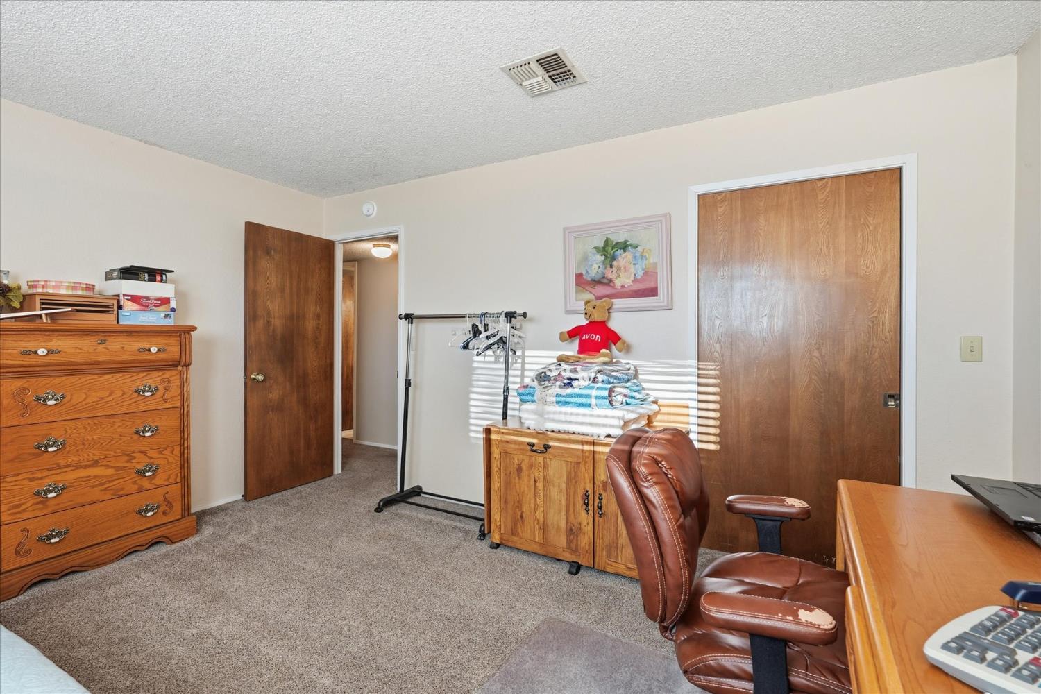 40182 Alerna Way, Oakhurst, CA 93644