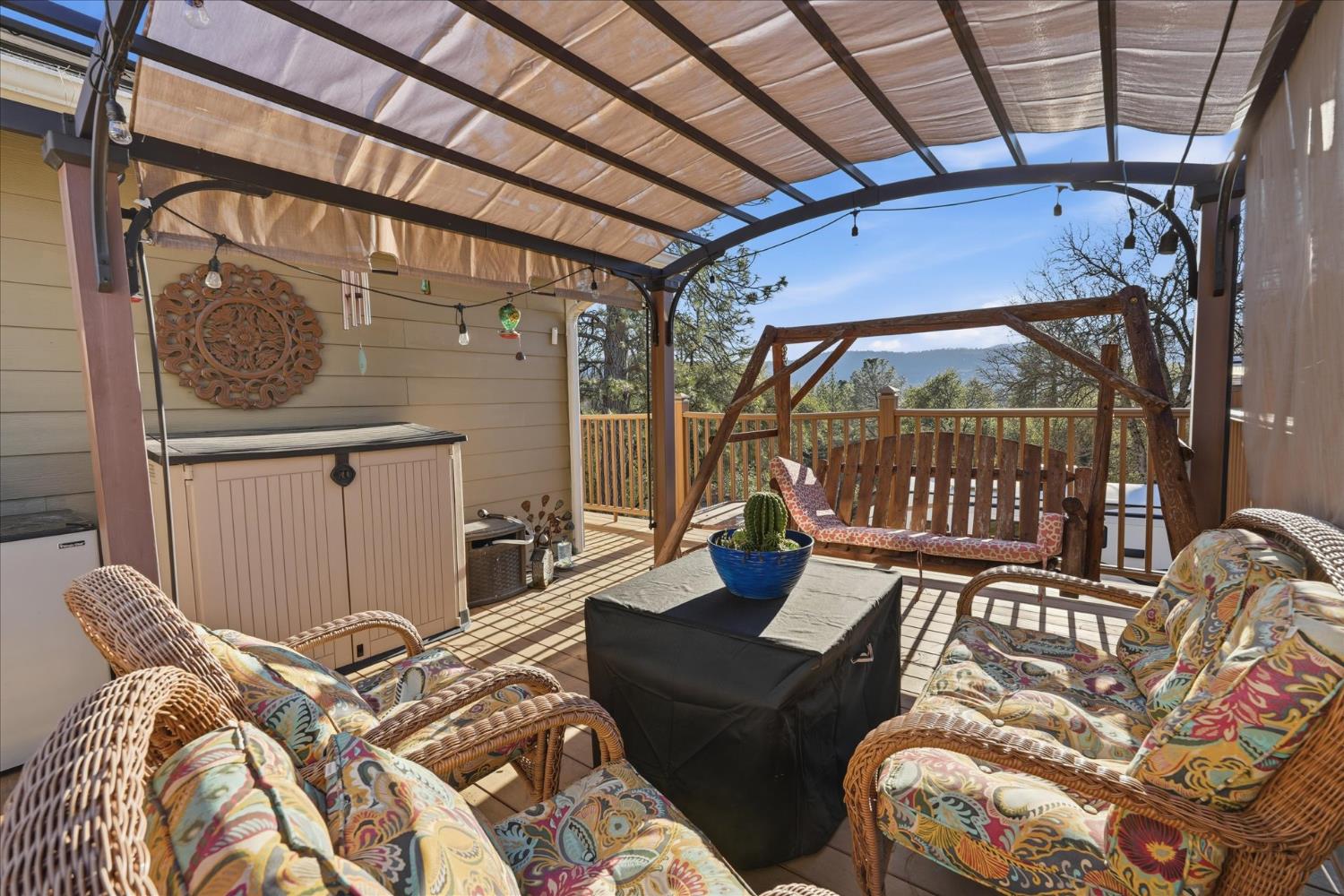 40182 Alerna Way, Oakhurst, CA 93644