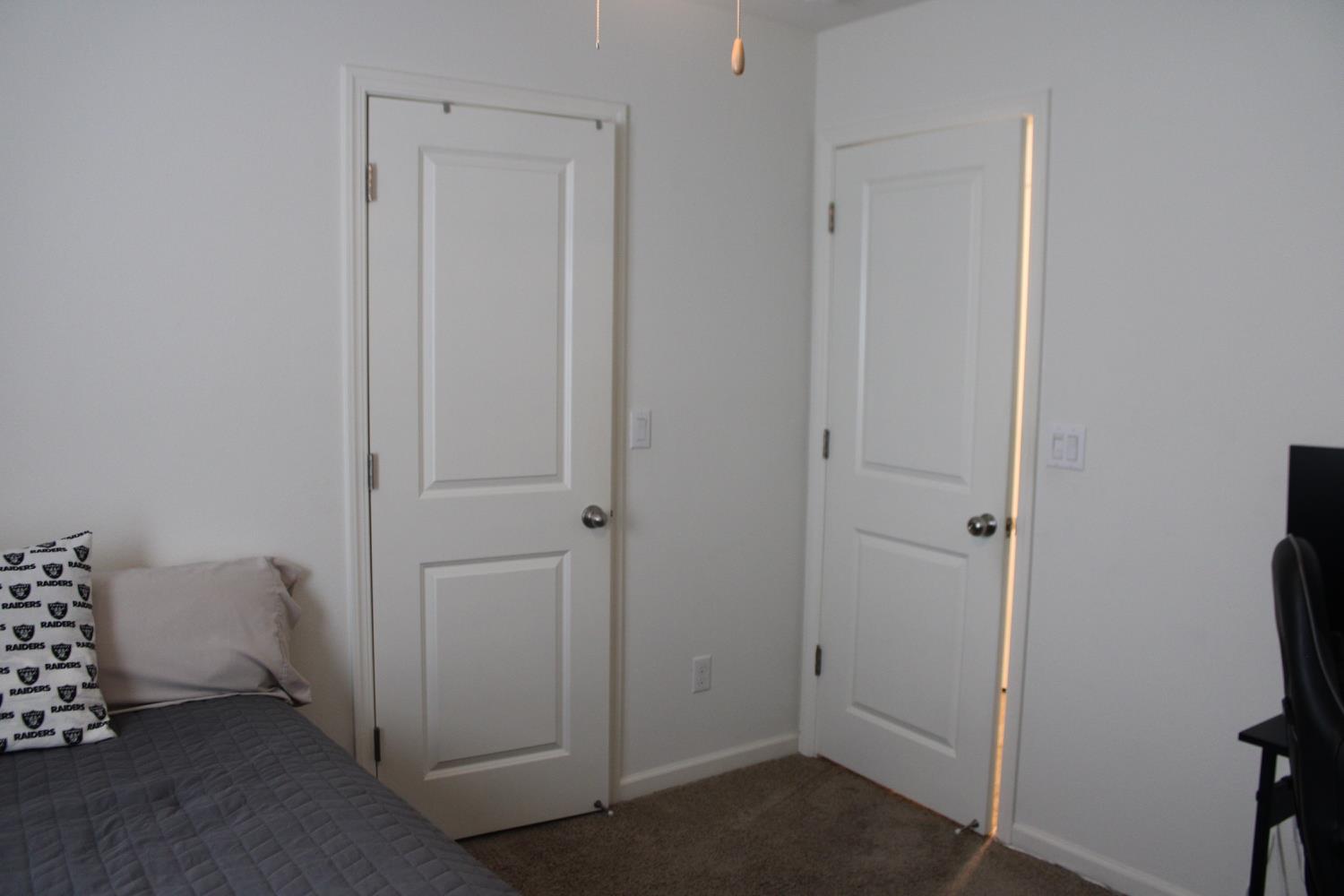 5586 E Saginaw Way, Fresno, CA 93722