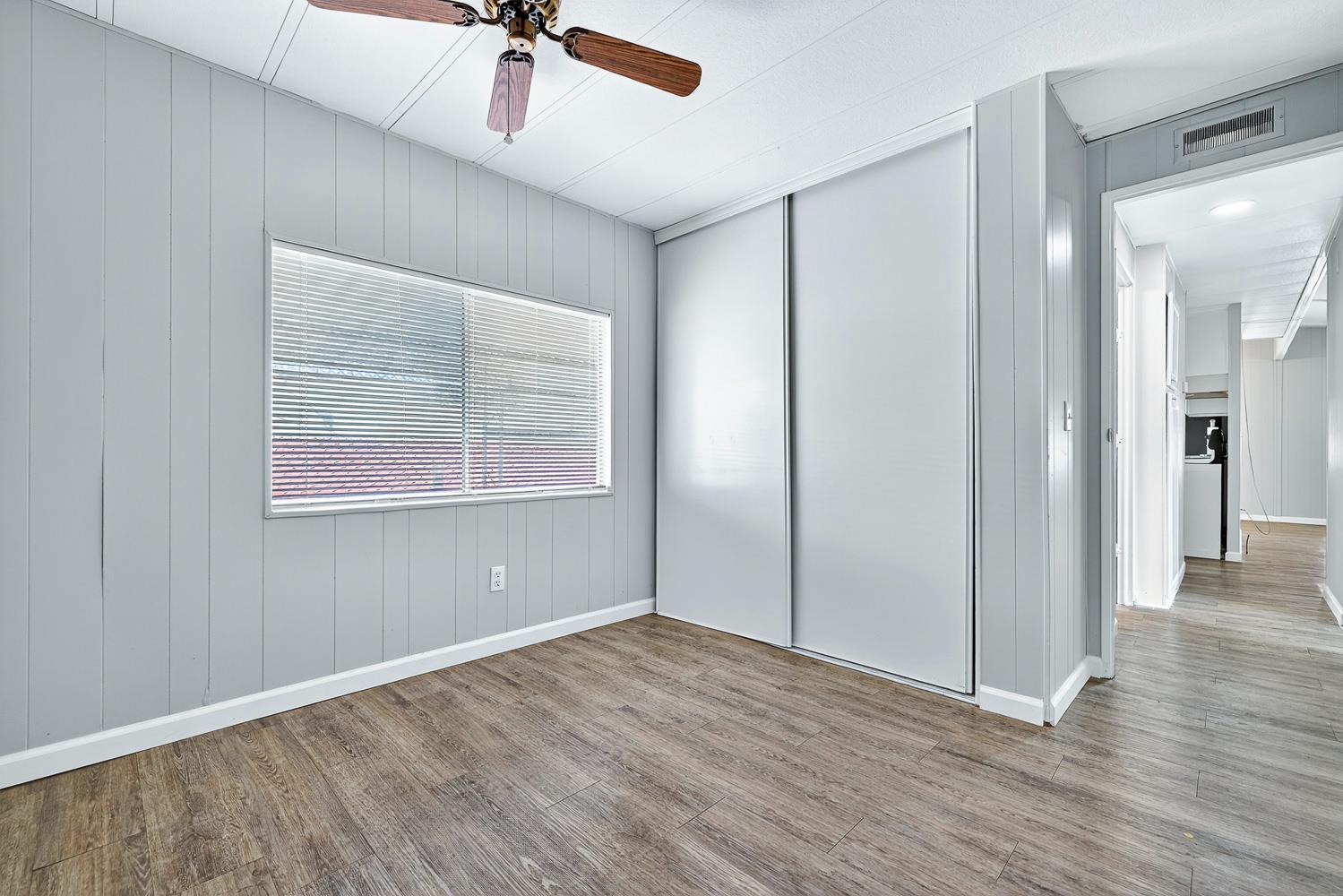 1001 Sylmar Ave #128, Clovis, CA 93612