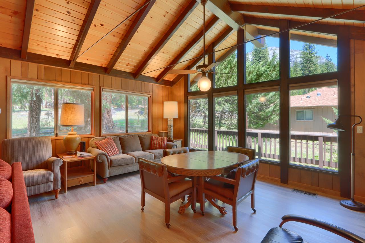 8067 Chilnualna Falls Rd, Wawona, CA 95389