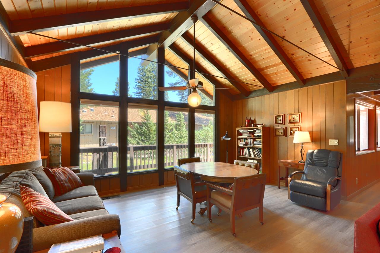 8067 Chilnualna Falls Rd, Wawona, CA 95389