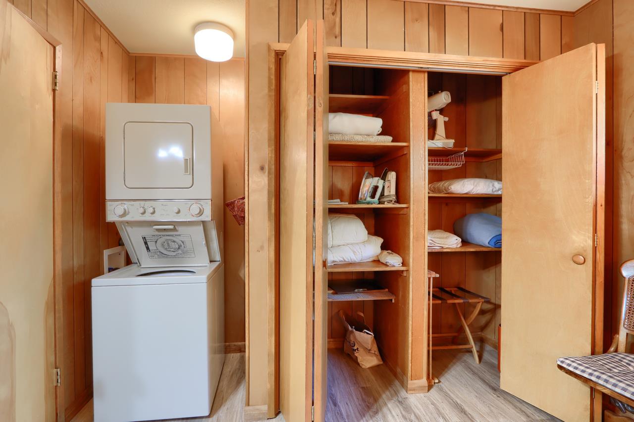 8067 Chilnualna Falls Rd, Wawona, CA 95389