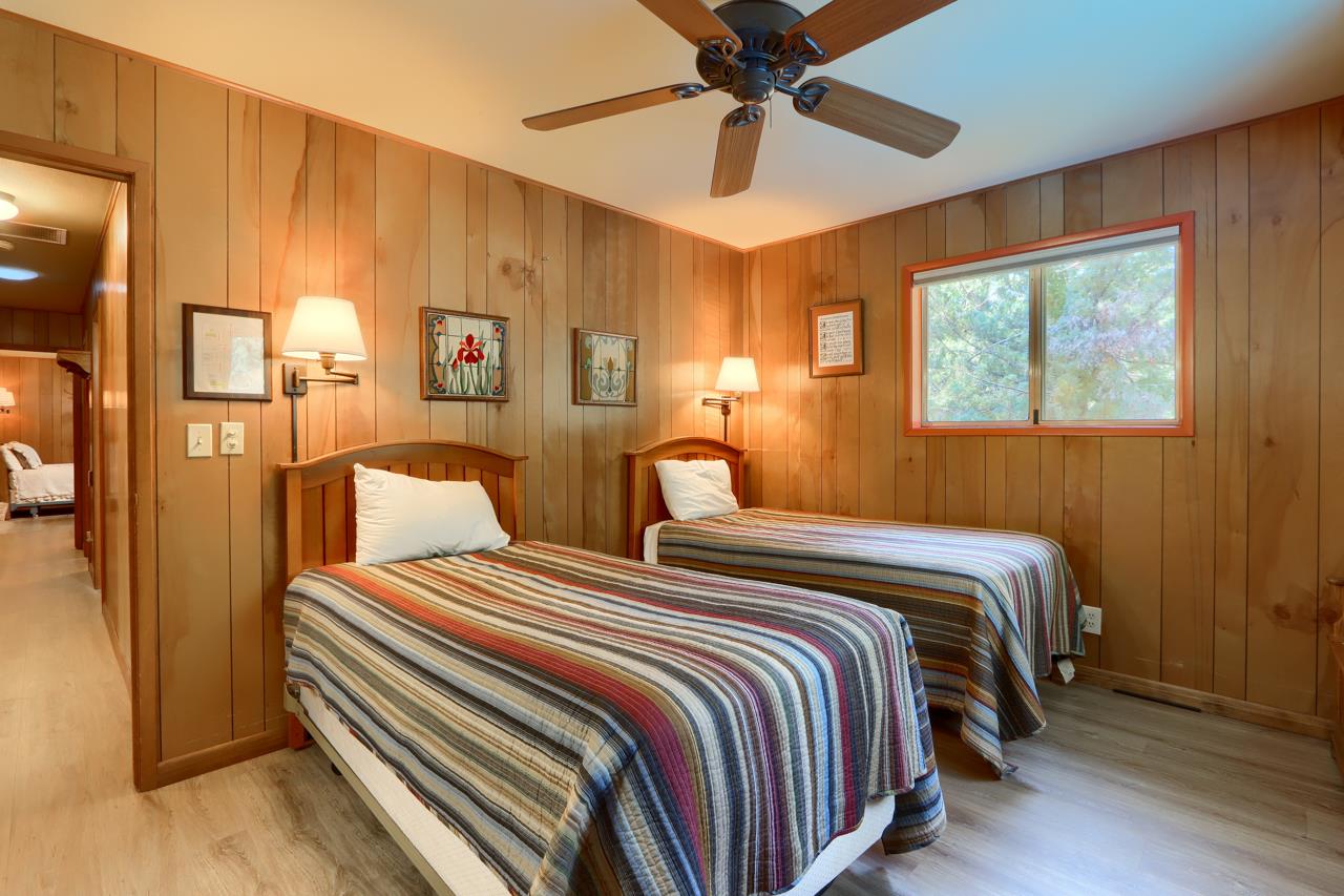 8067 Chilnualna Falls Rd, Wawona, CA 95389