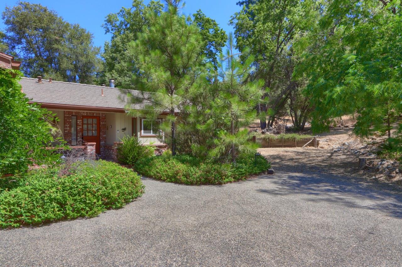 5621 Ponderosa Ct, Mariposa, CA 95338