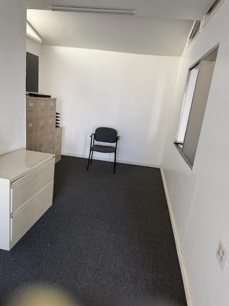 2381 S Taylor Ave, Fresno, CA 93706