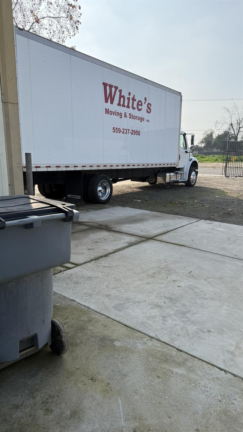 2381 S Taylor Ave, Fresno, CA 93706