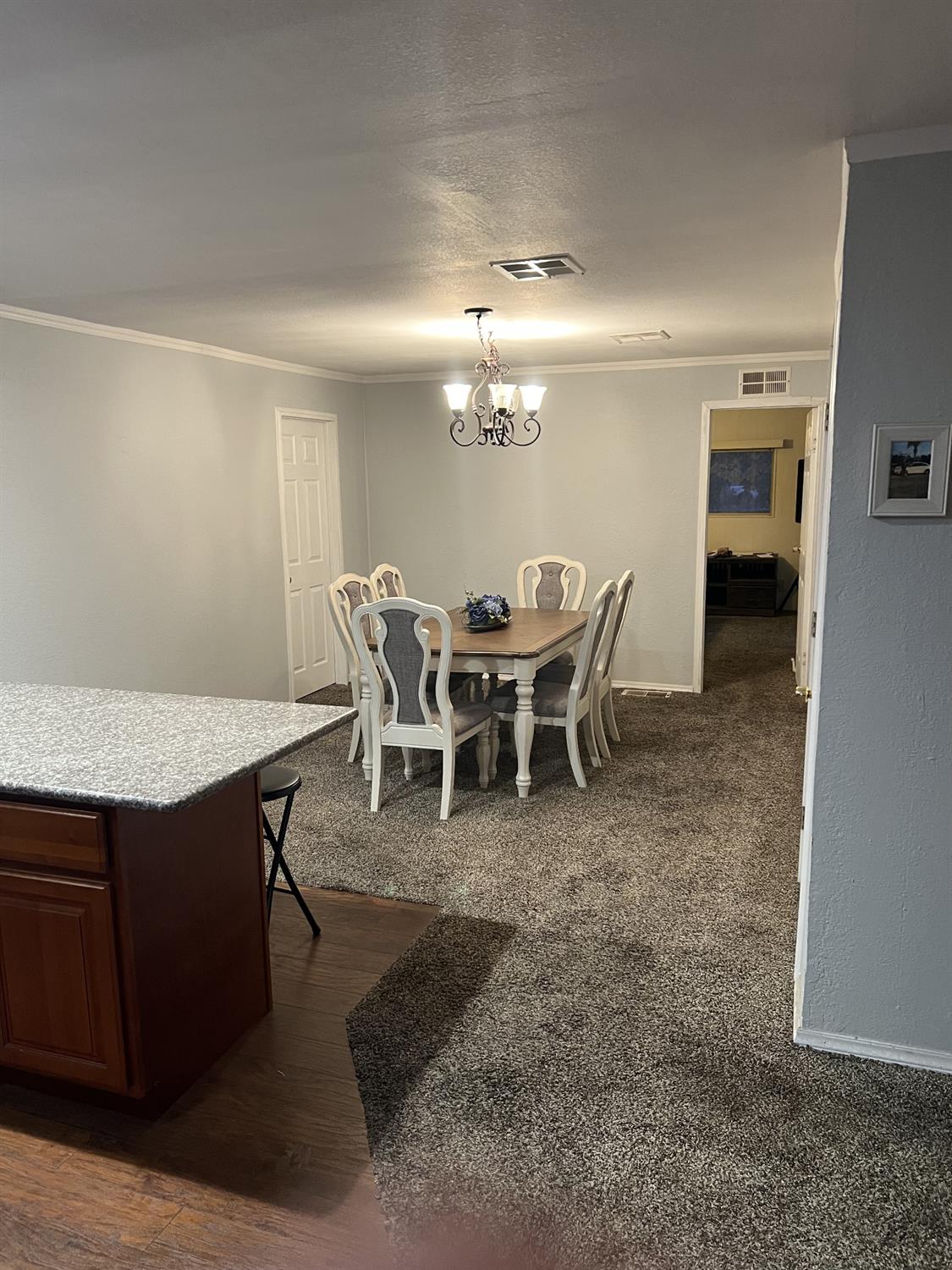 1218 E Cleveland Ave #2, Madera, CA 93638