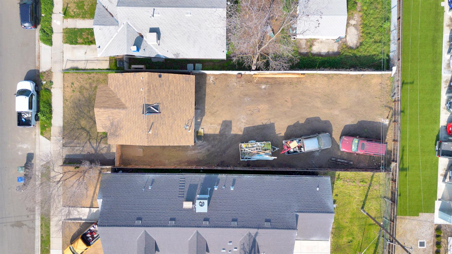 1508 N Calaveras Ave, Fresno, CA 93728