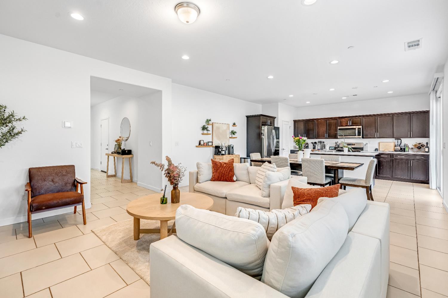 4210 N Reed Ave, Fresno, CA 93723