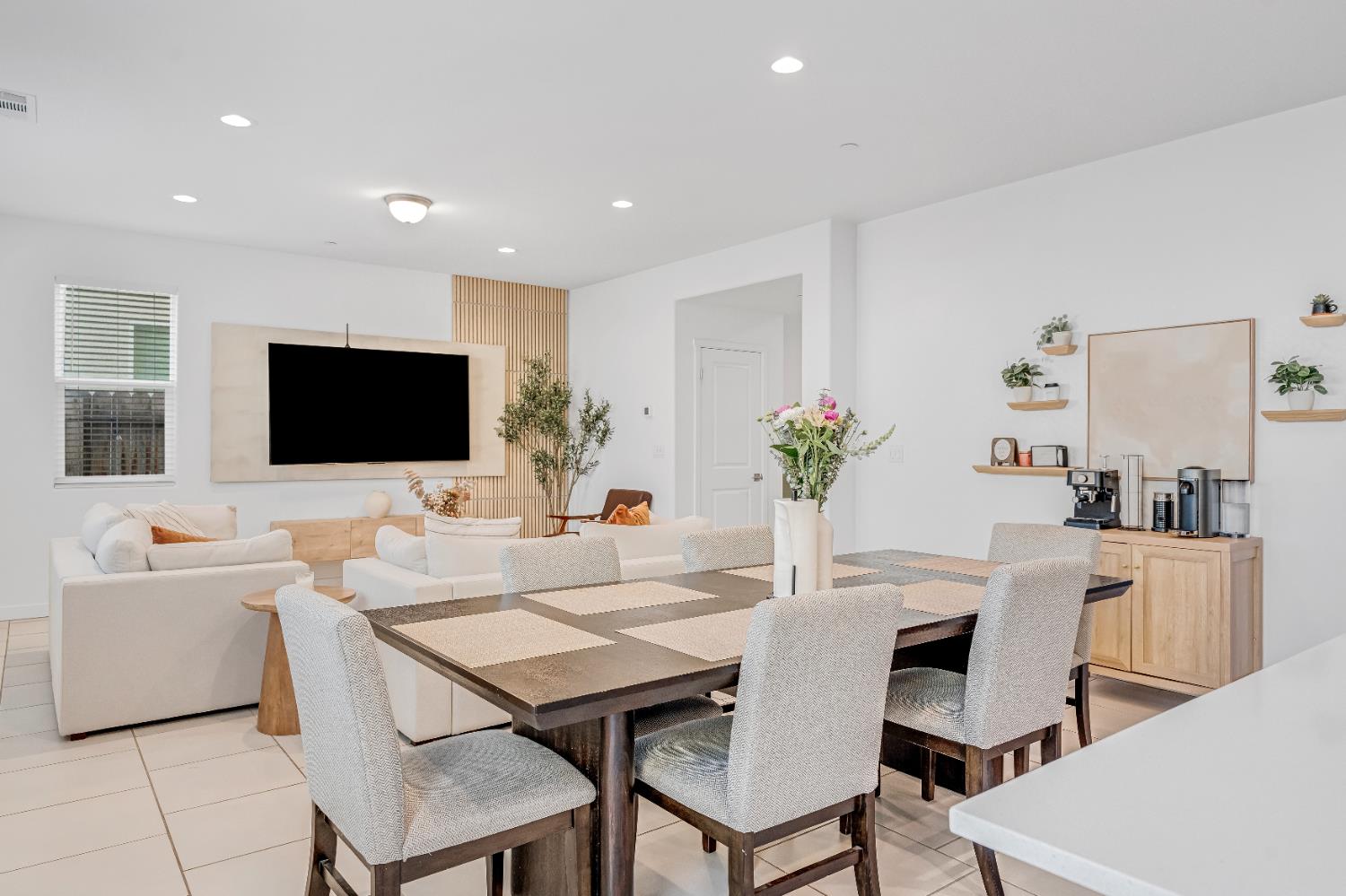 4210 N Reed Ave, Fresno, CA 93723