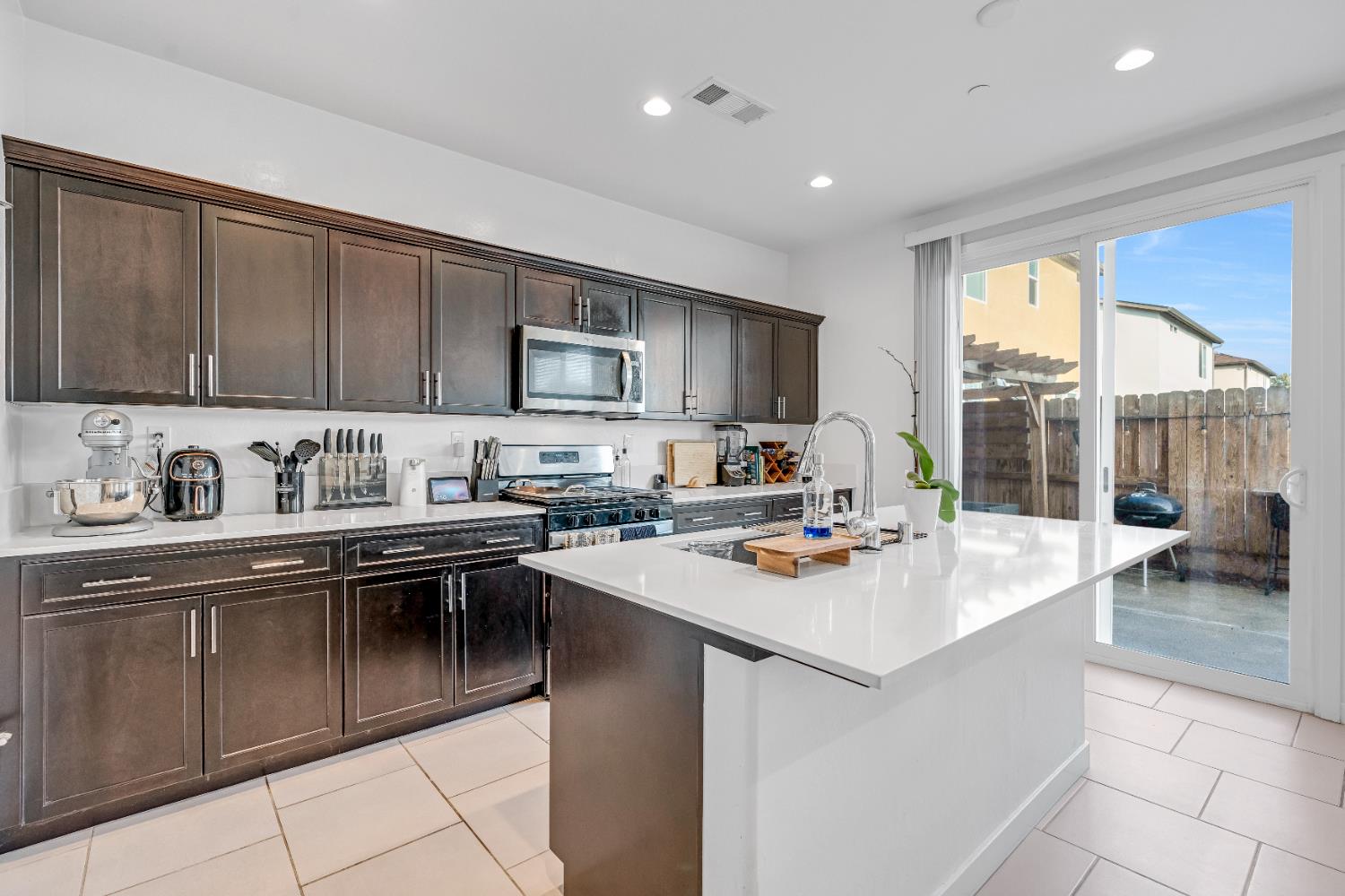 4210 N Reed Ave, Fresno, CA 93723