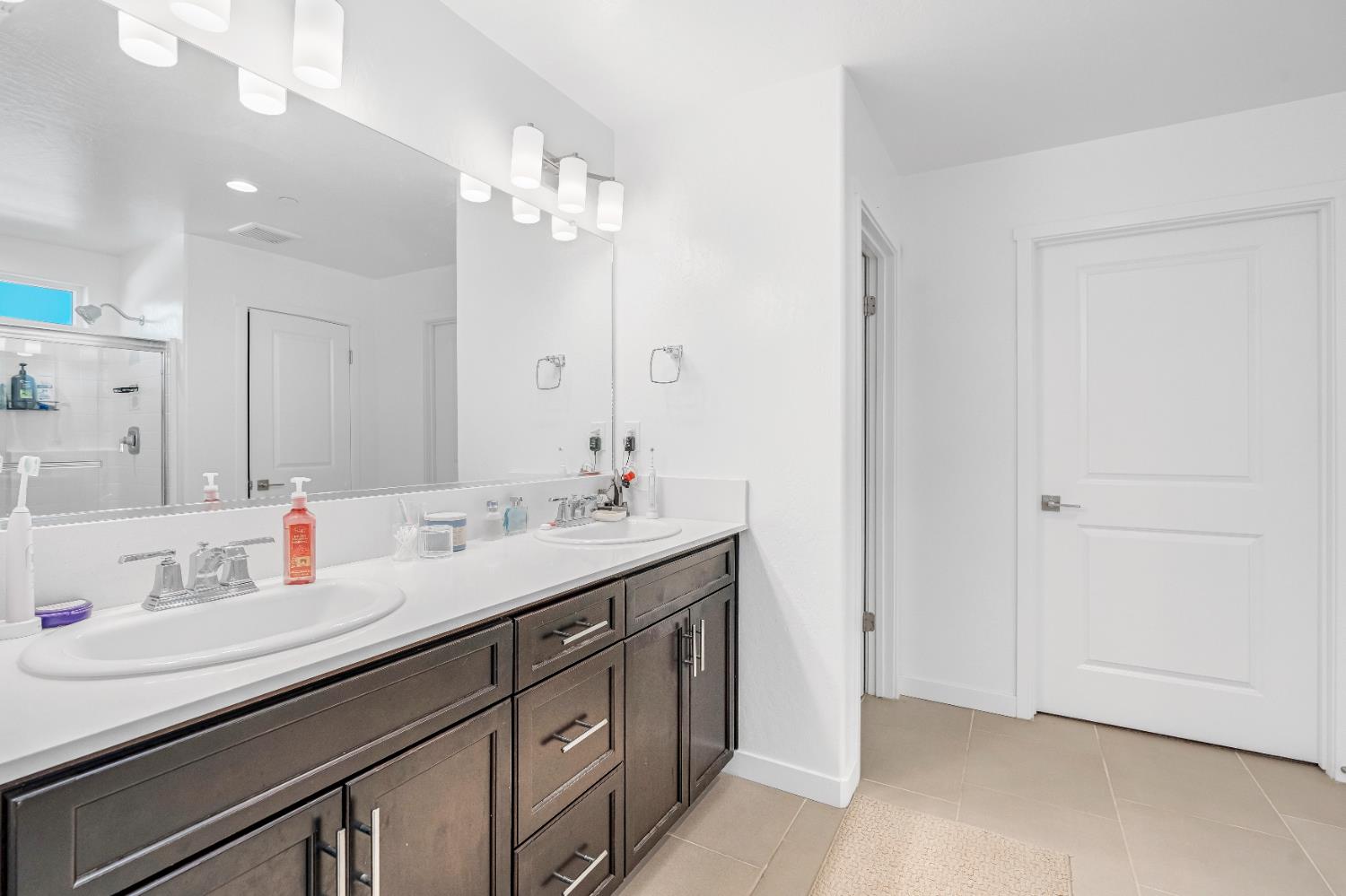 4210 N Reed Ave, Fresno, CA 93723