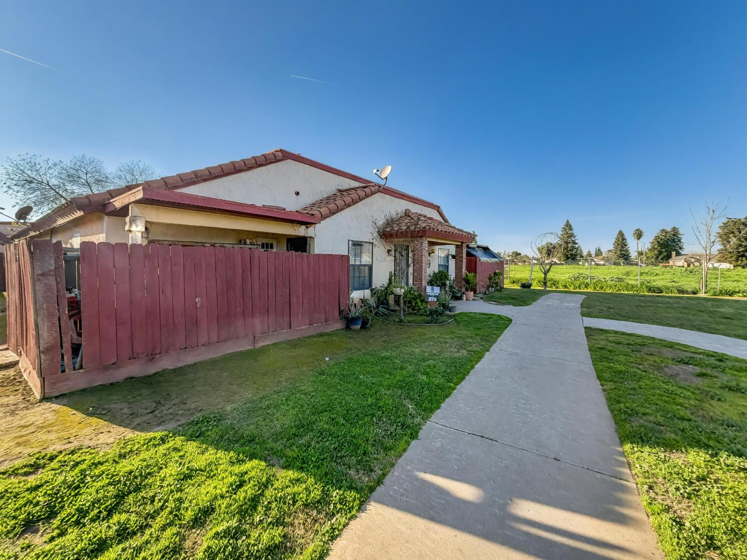 1405 E Cypress Ave #157, Reedley, CA 93654