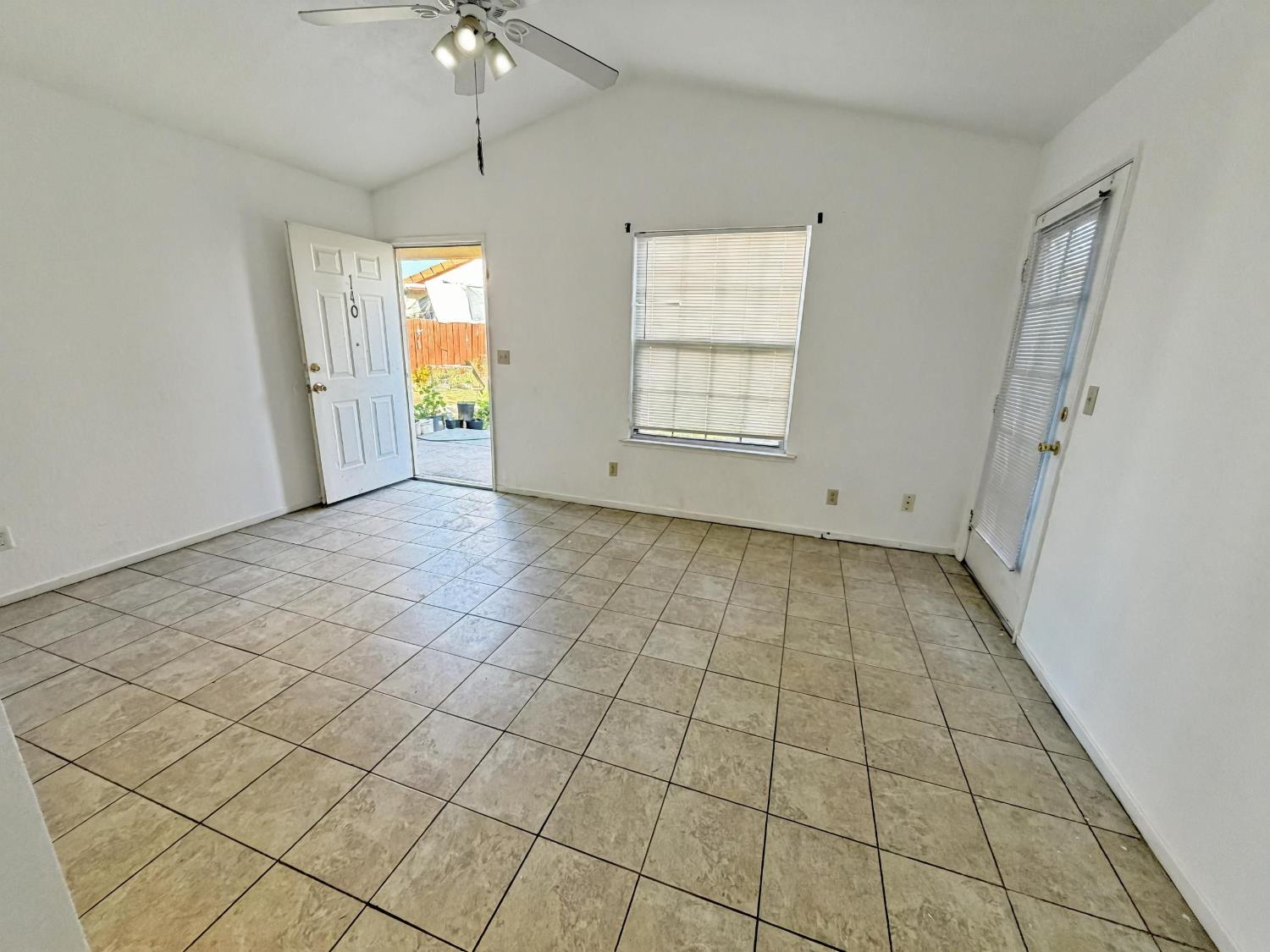 1405 E Cypress Ave #157, Reedley, CA 93654