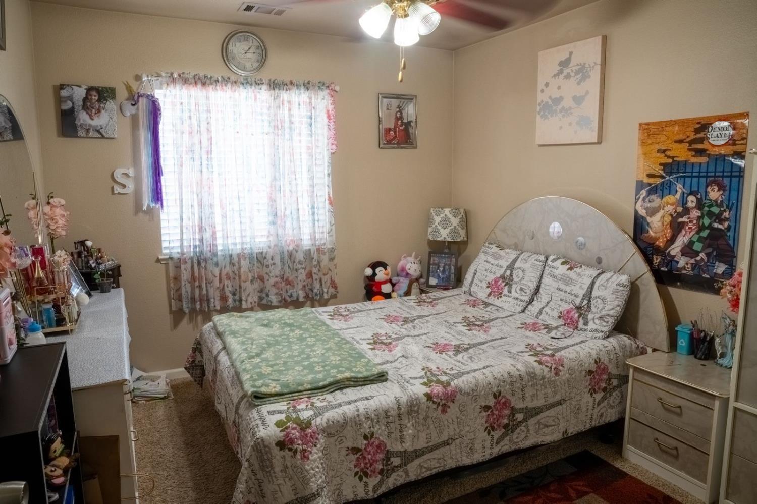 1896 N Forestiere Ave, Fresno, CA 93722