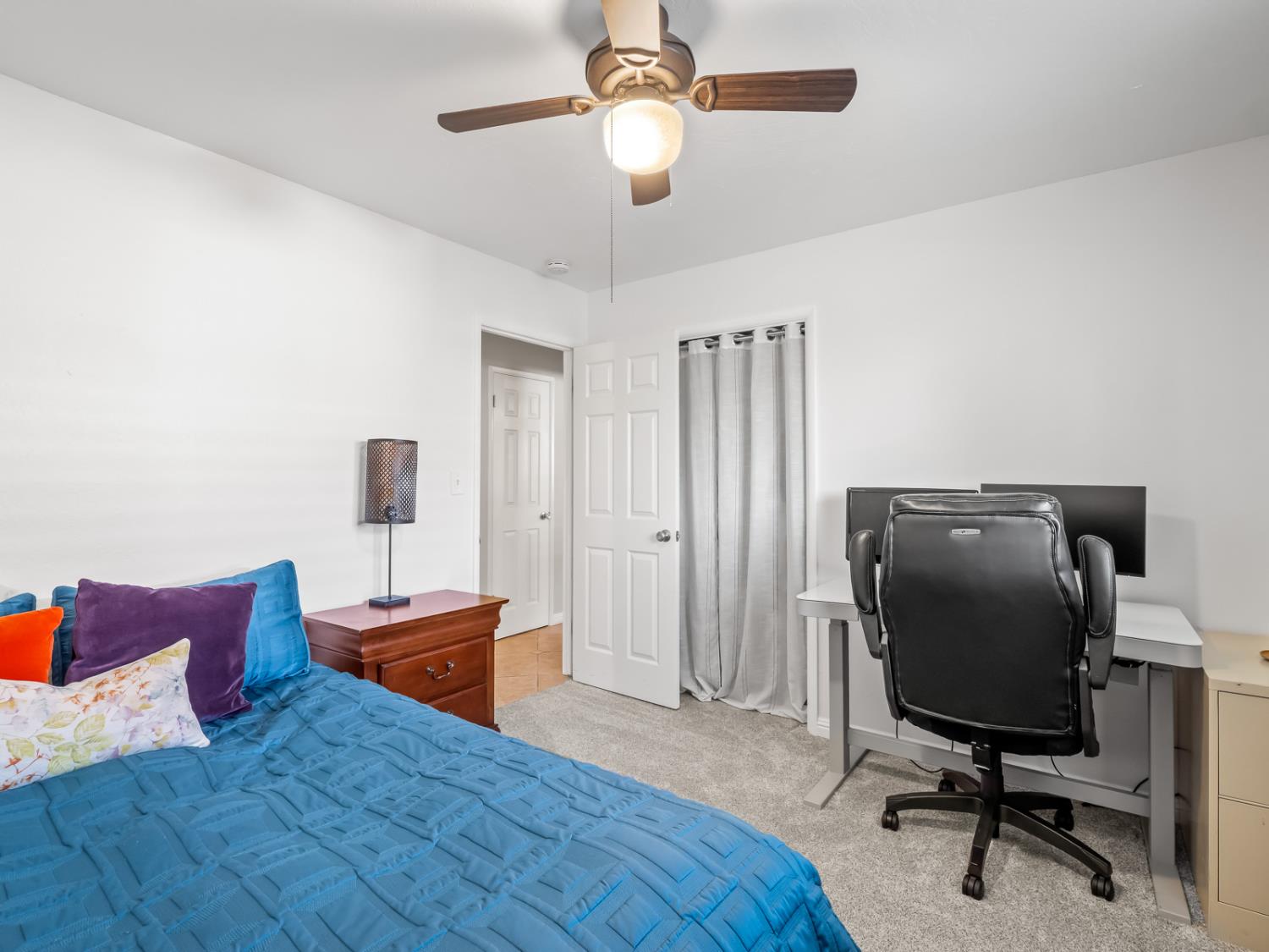 6760 N Price Ave, Fresno, CA 93710