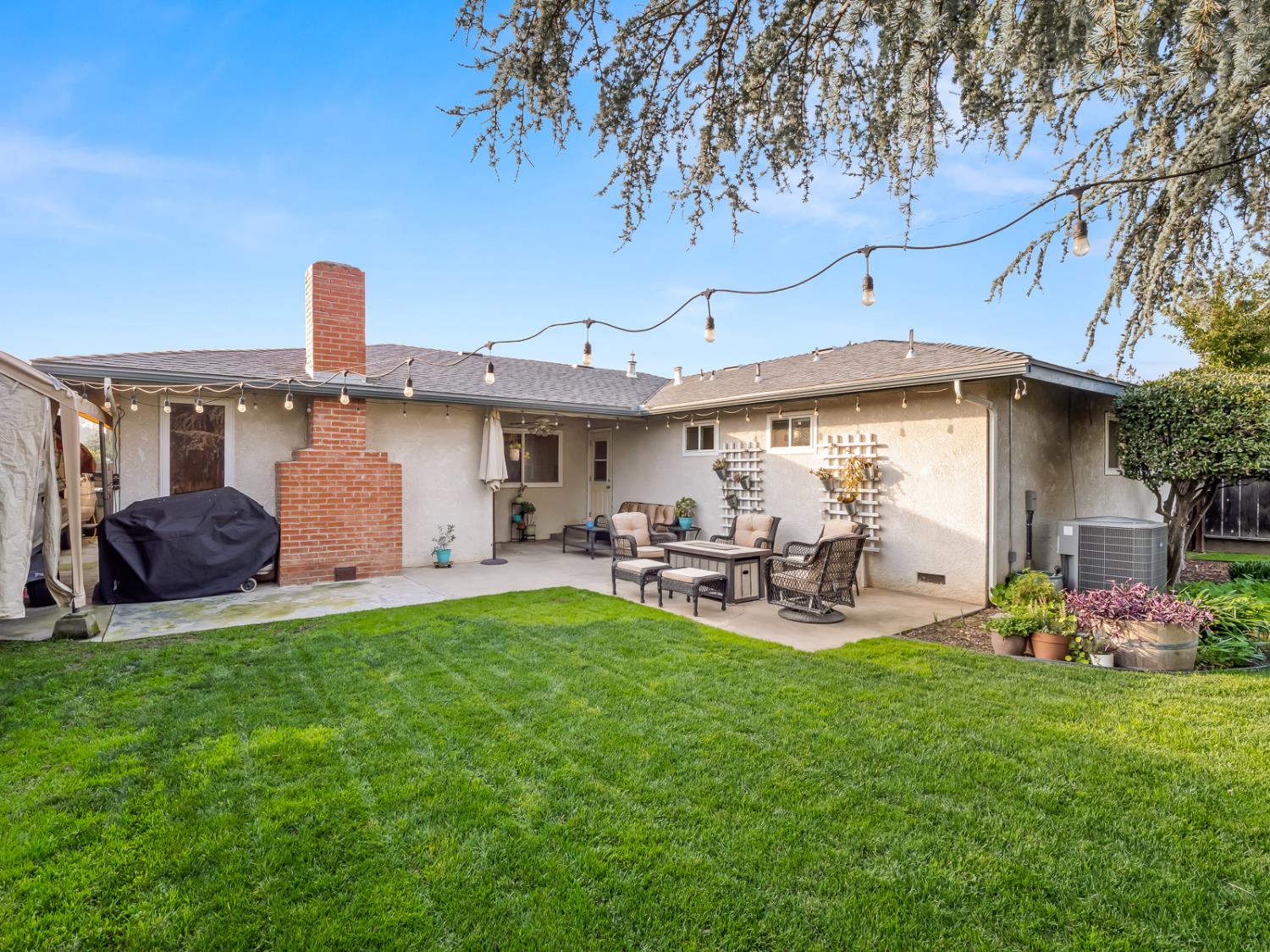 6760 N Price Ave, Fresno, CA 93710