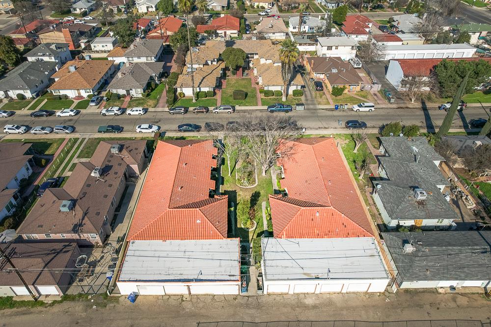 543 601 W Hammond Ave, Fresno, CA 93728