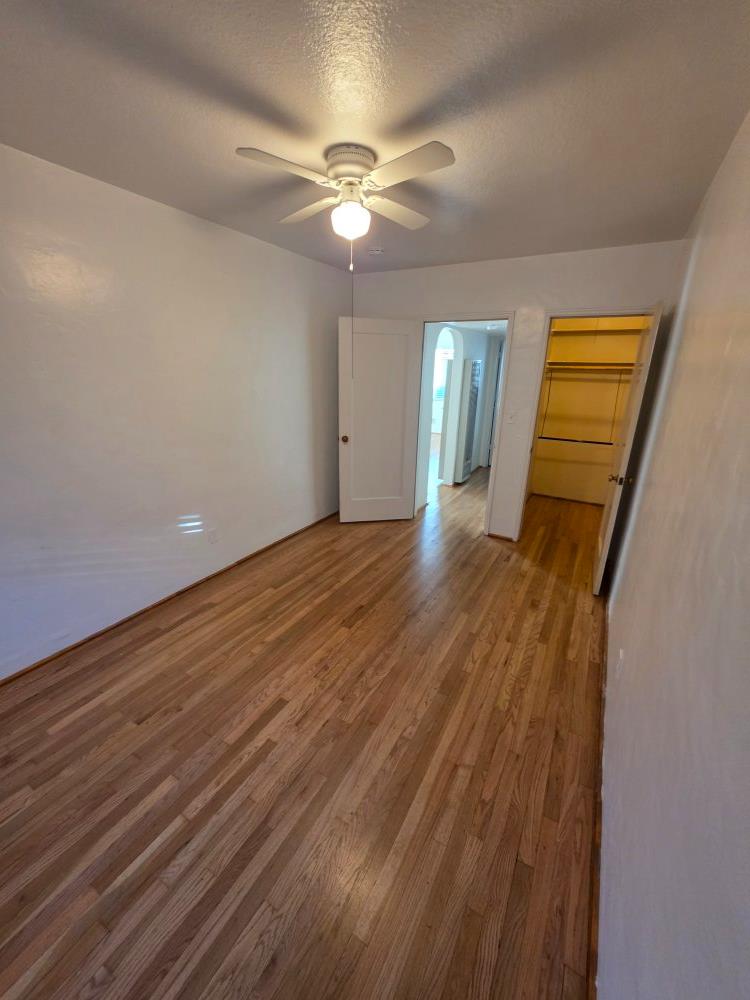 543 601 W Hammond Ave, Fresno, CA 93728