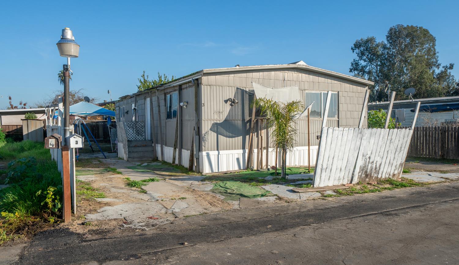 5665 S Chestnut Ave #SPC 3, Fresno, CA 93725