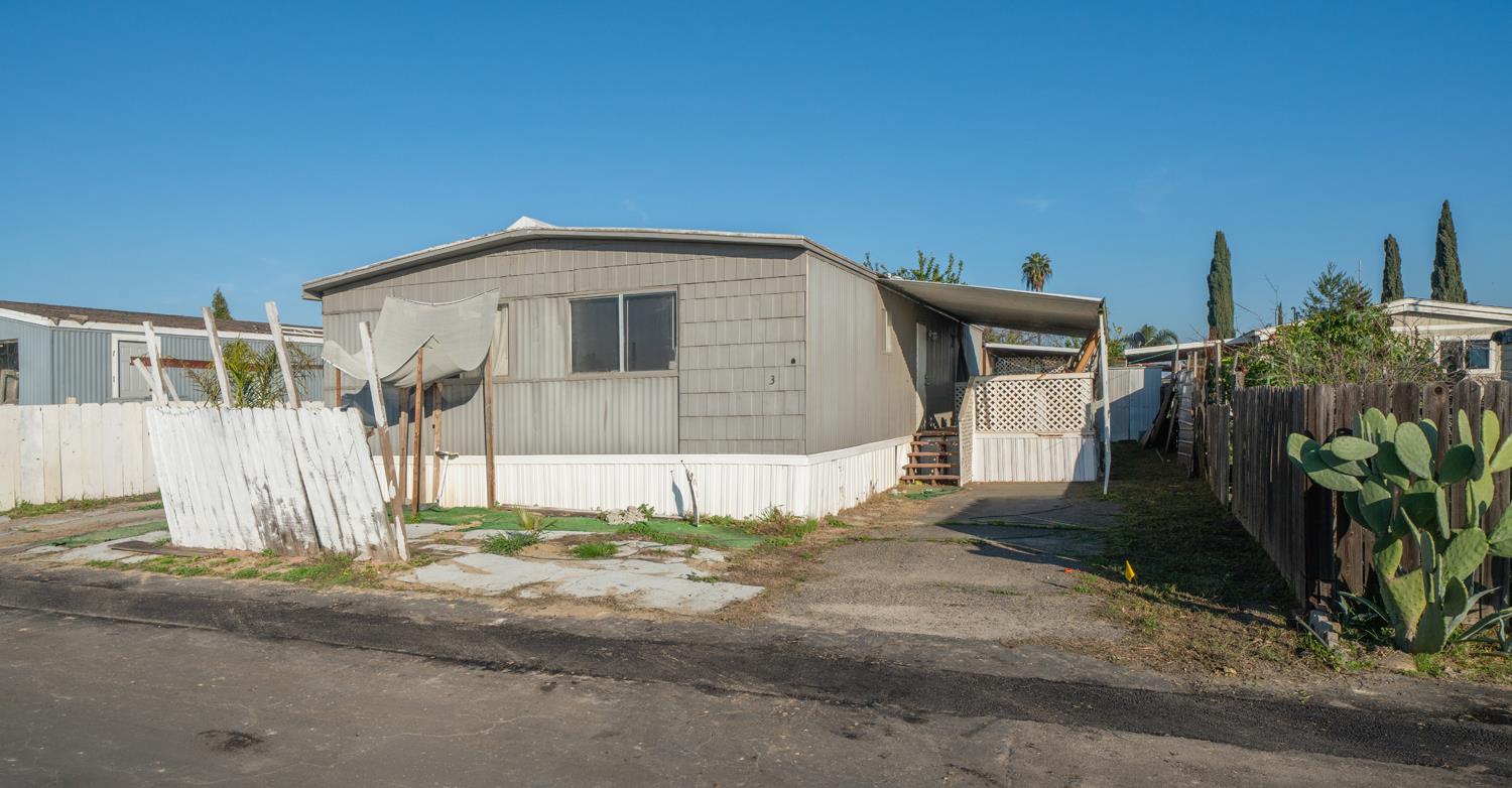5665 S Chestnut Ave #SPC 3, Fresno, CA 93725