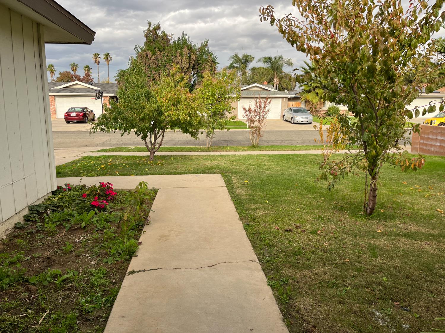 4529 N Warren Ave, Fresno, CA 93705