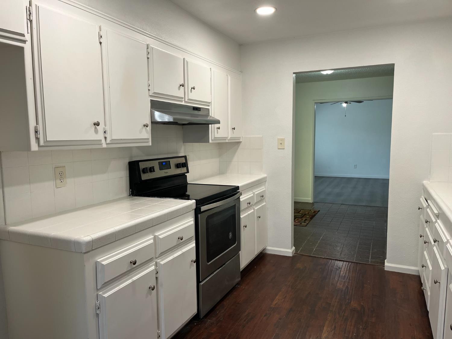 4529 N Warren Ave, Fresno, CA 93705