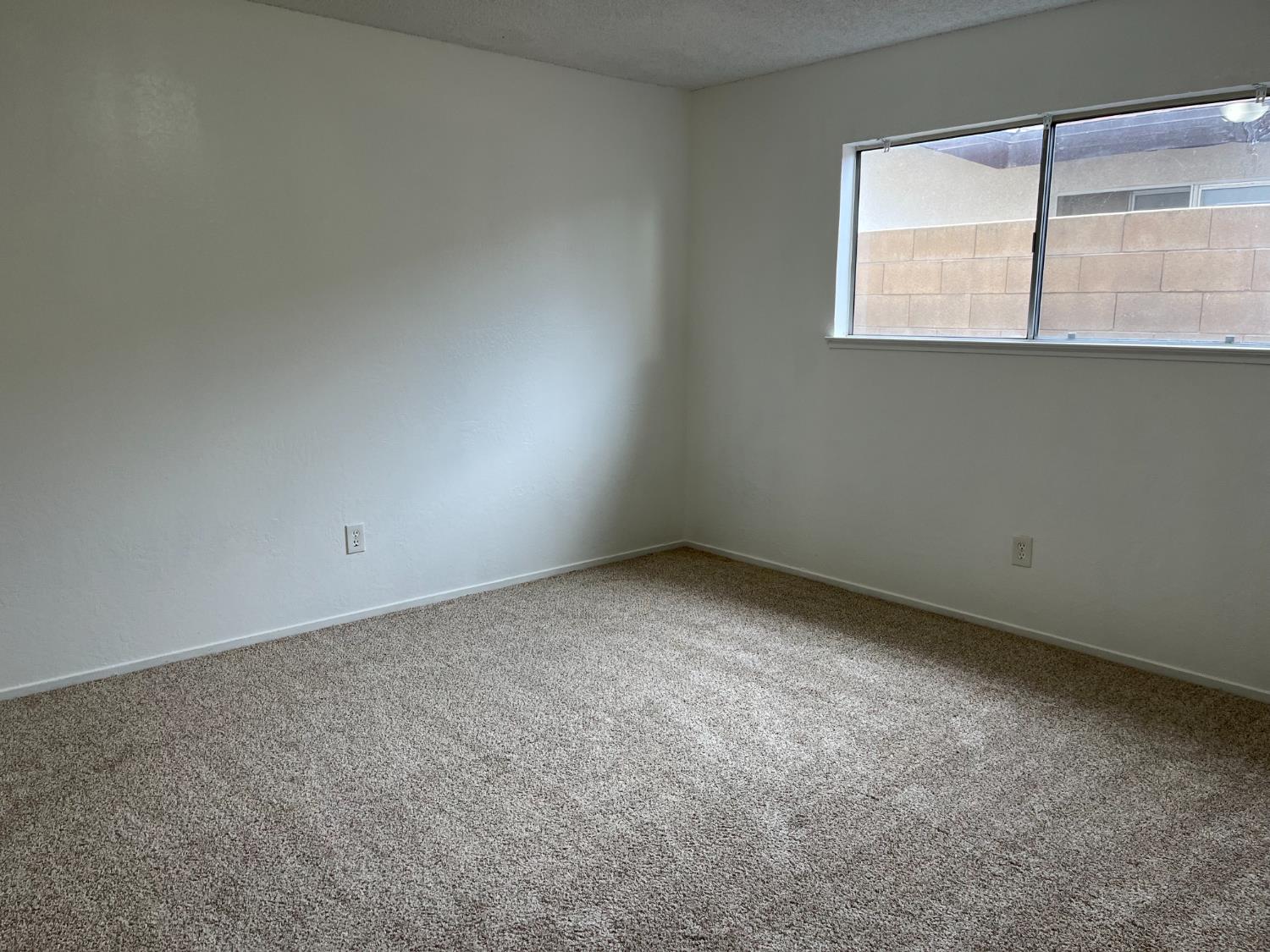 4529 N Warren Ave, Fresno, CA 93705