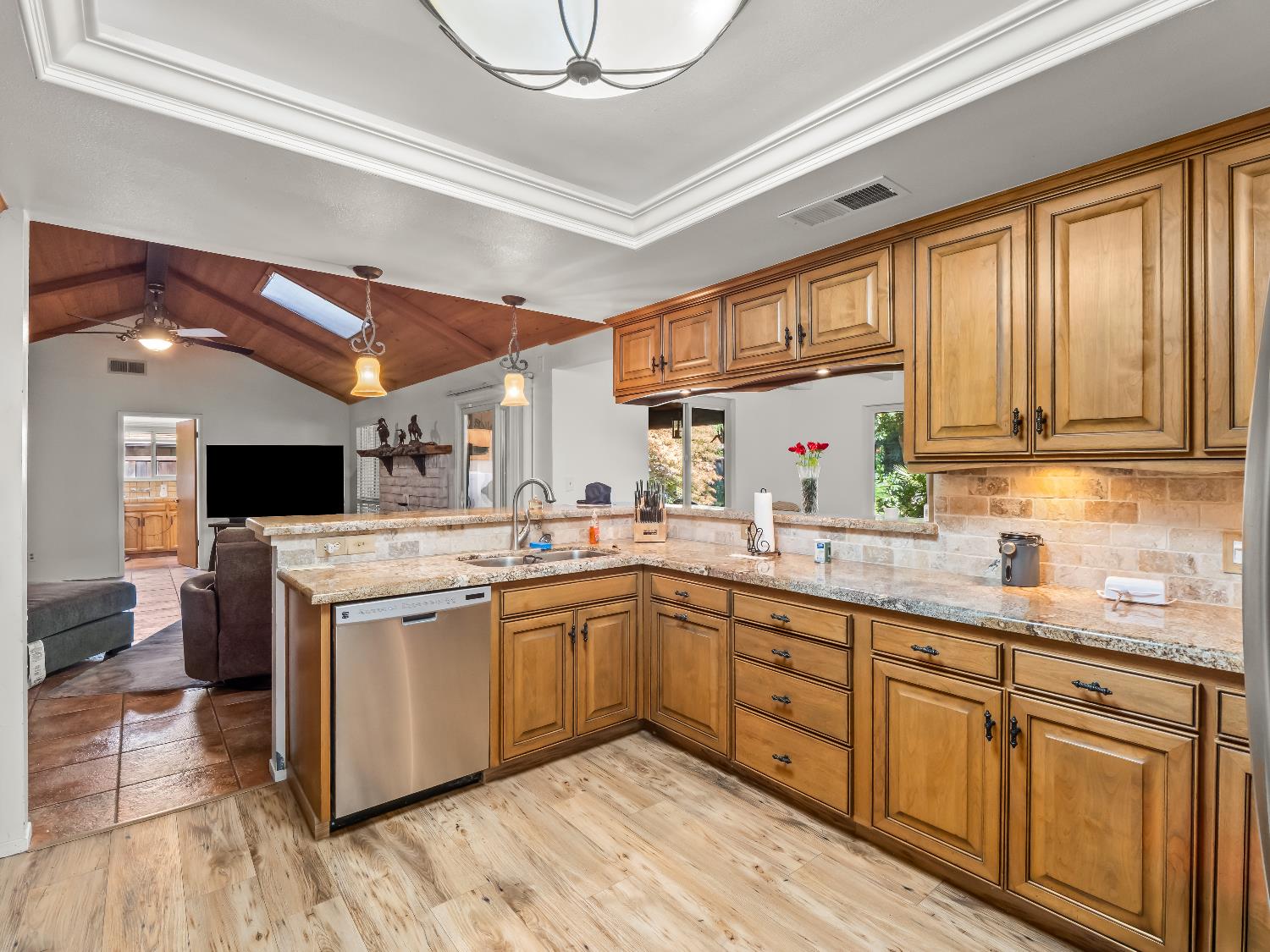 7258 N Pacific, Fresno, CA 93711