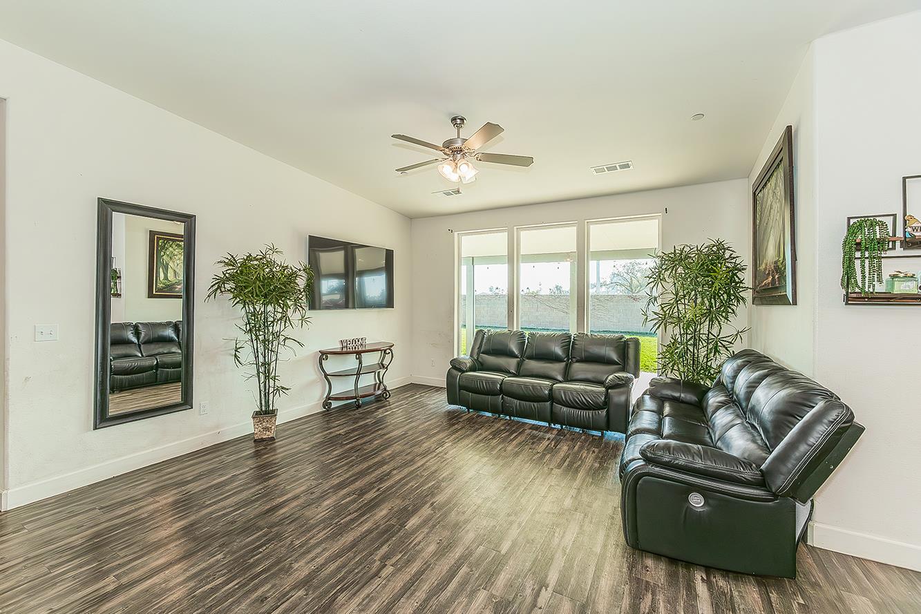 534 Palermo St, Madera, CA 93637