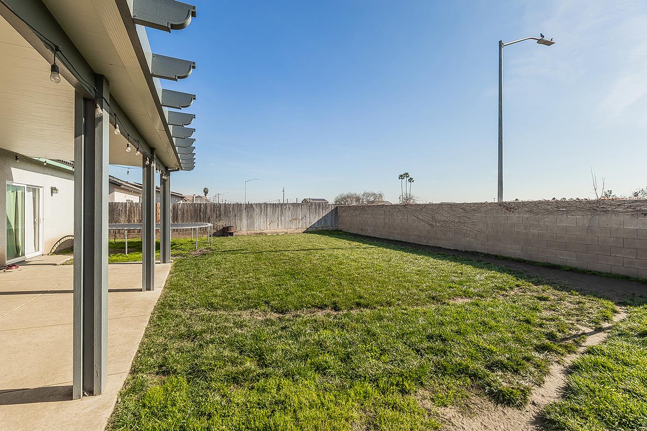 534 Palermo St, Madera, CA 93637