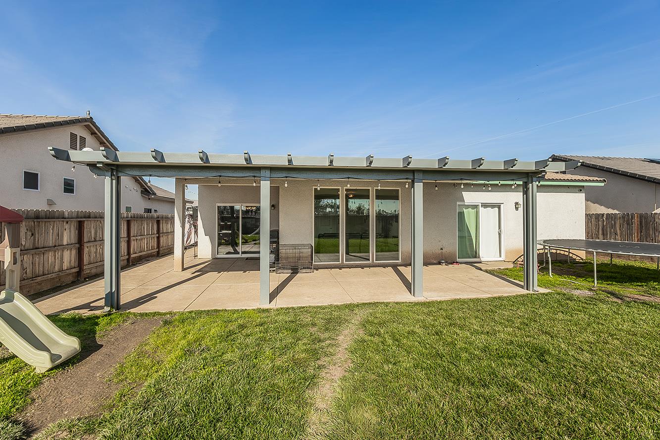 534 Palermo St, Madera, CA 93637
