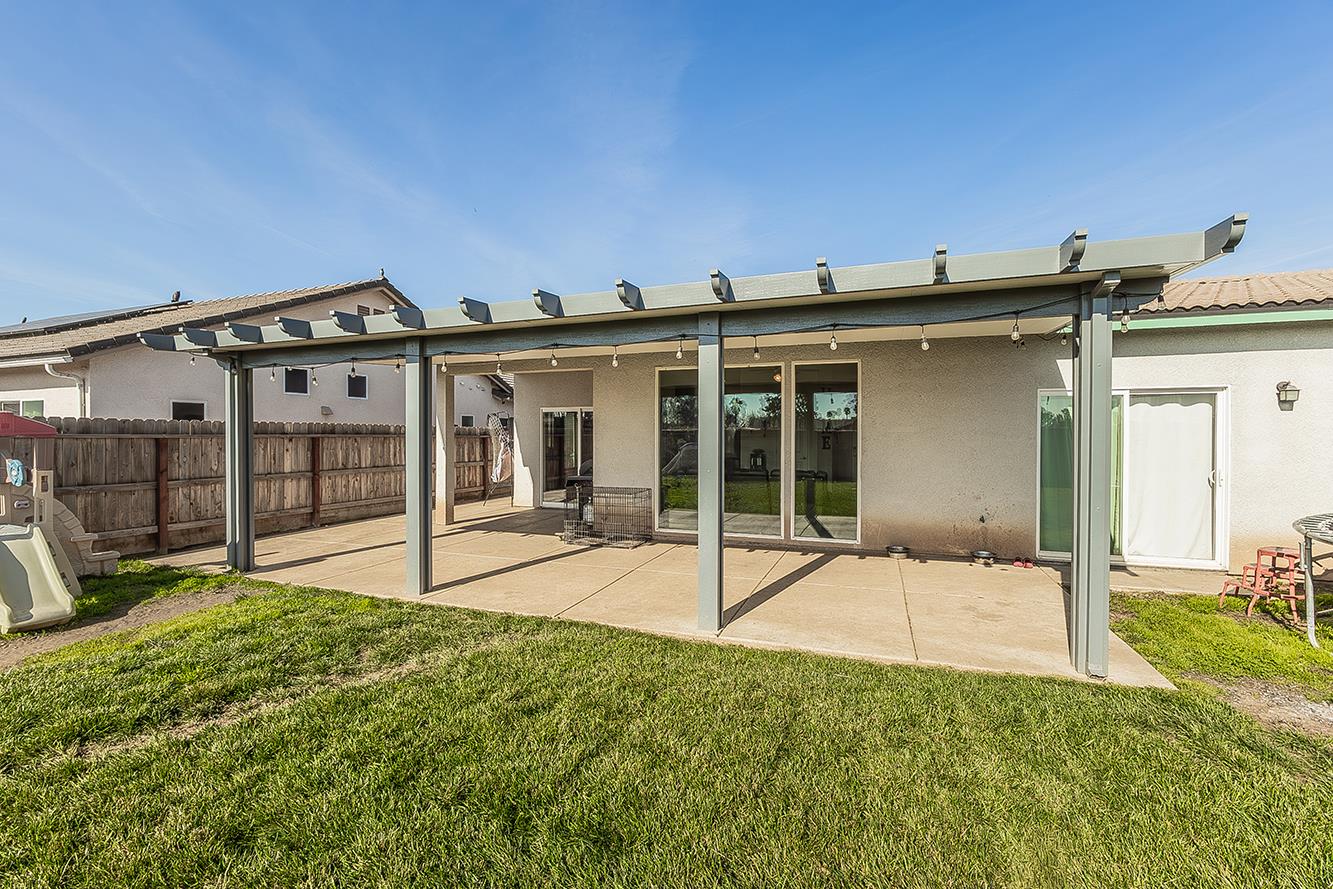 534 Palermo St, Madera, CA 93637