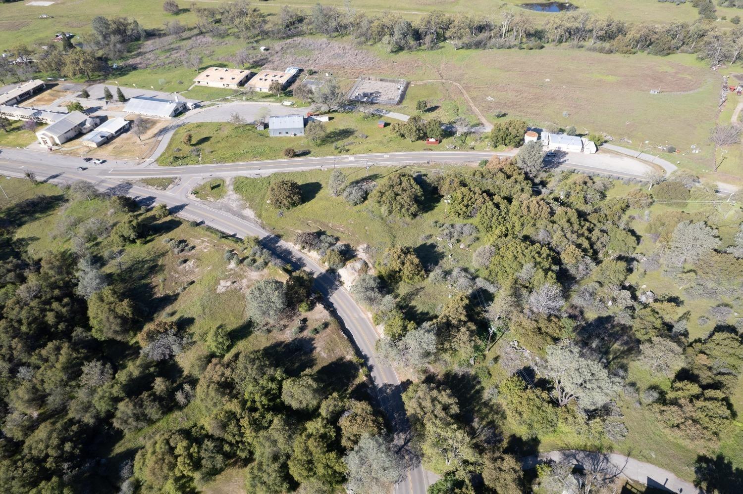 33260 Powerhouse Rd, Auberry, CA 93602