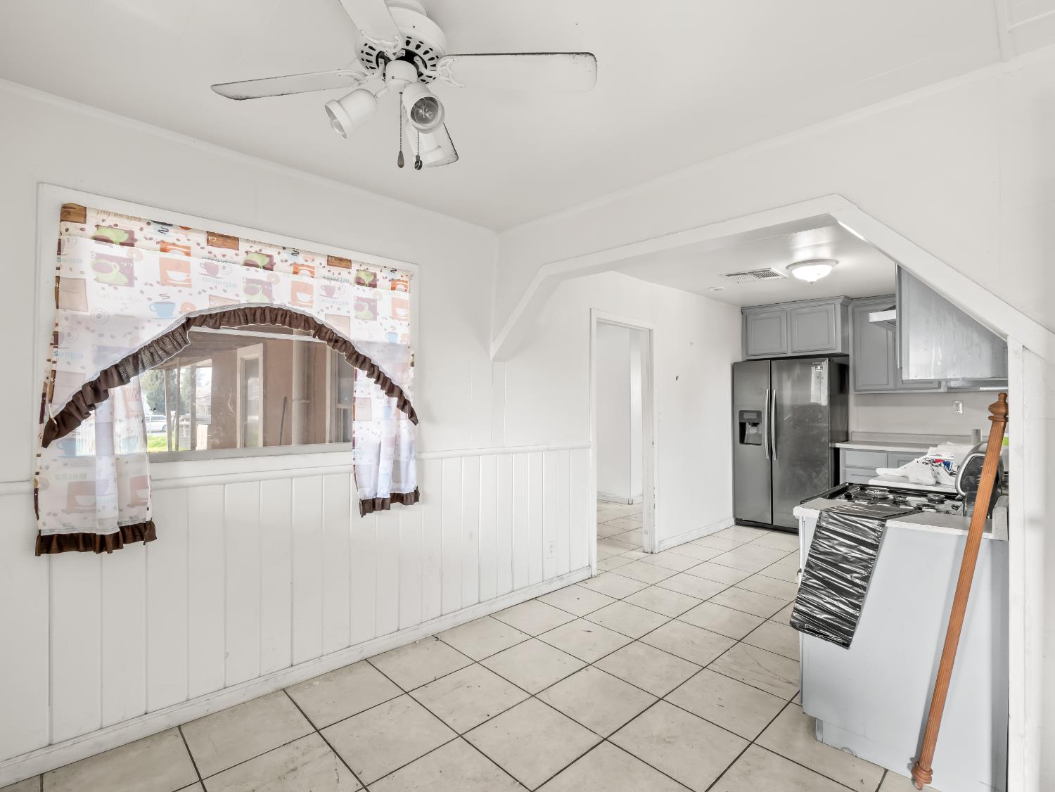 2509 S 10Th St, Fresno, CA 93725