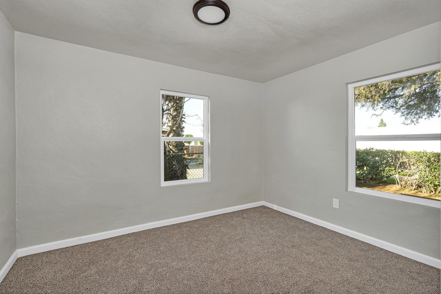 317 W Alluvial, Pinedale, CA 93650