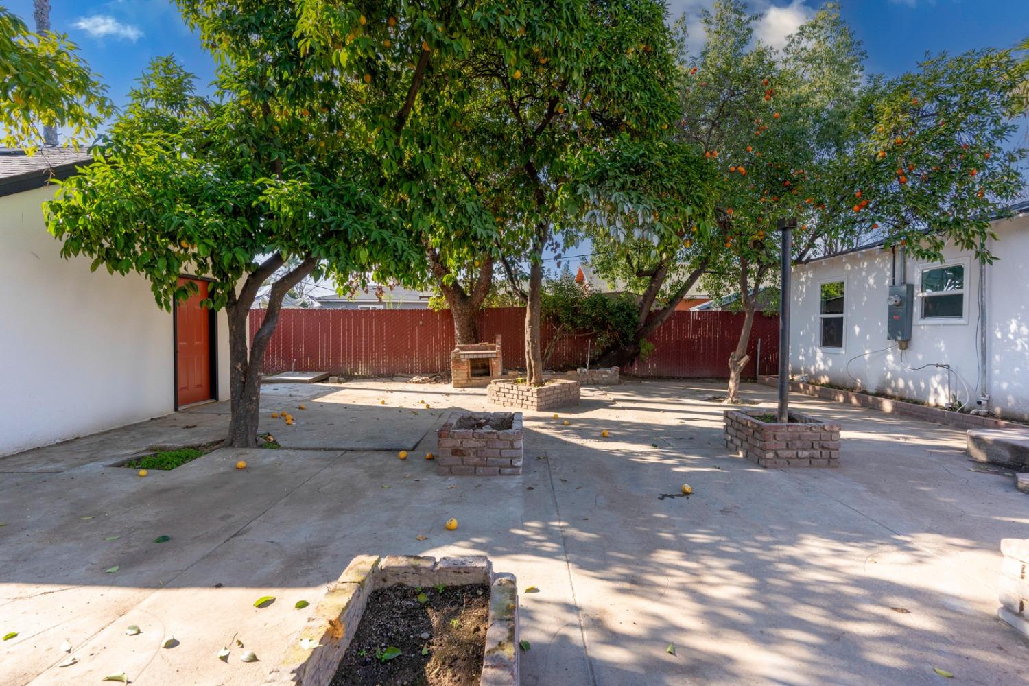 317 W Alluvial, Pinedale, CA 93650