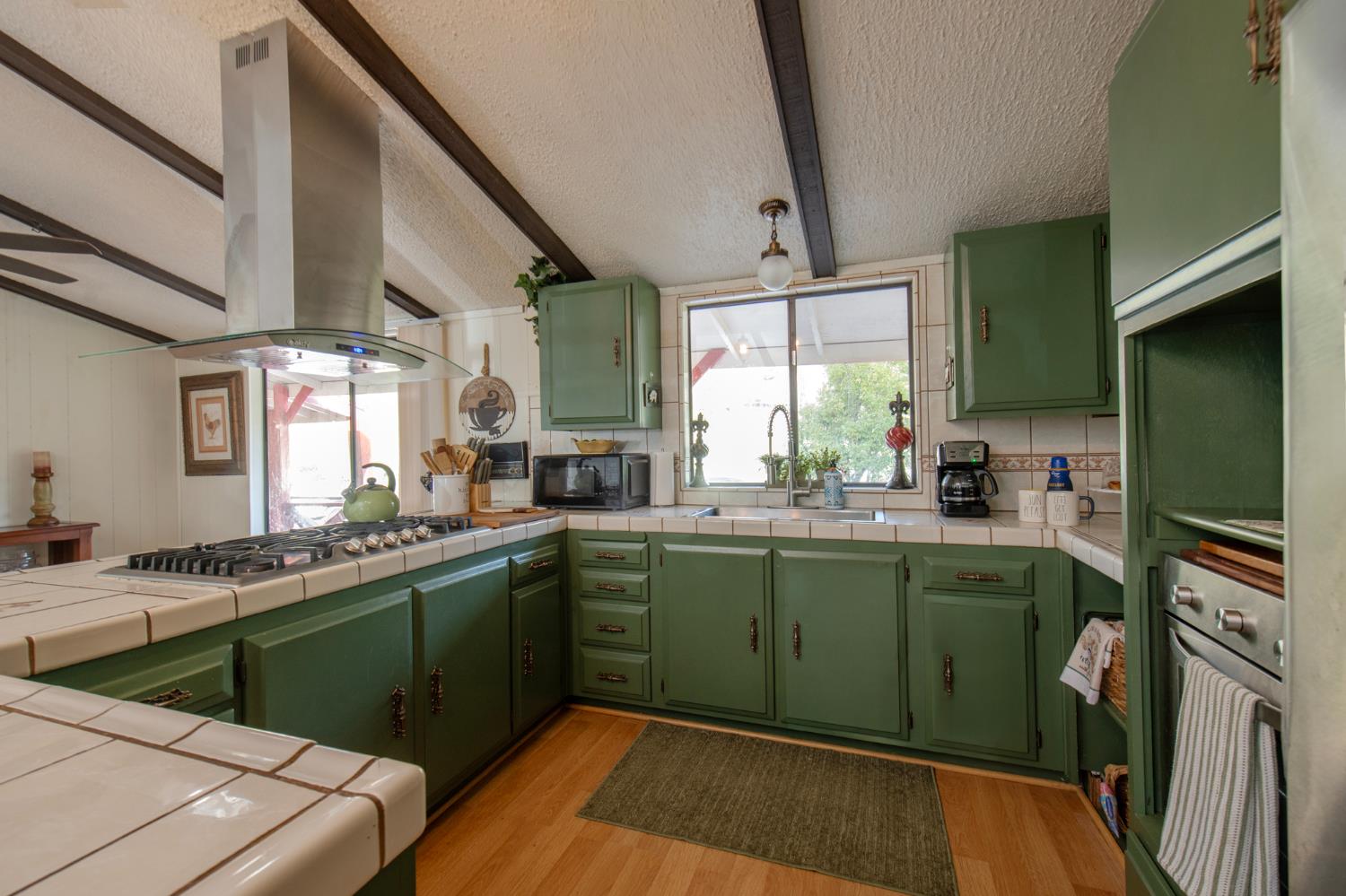 1351 Rector Ln, Yokuts Valley, CA 93675