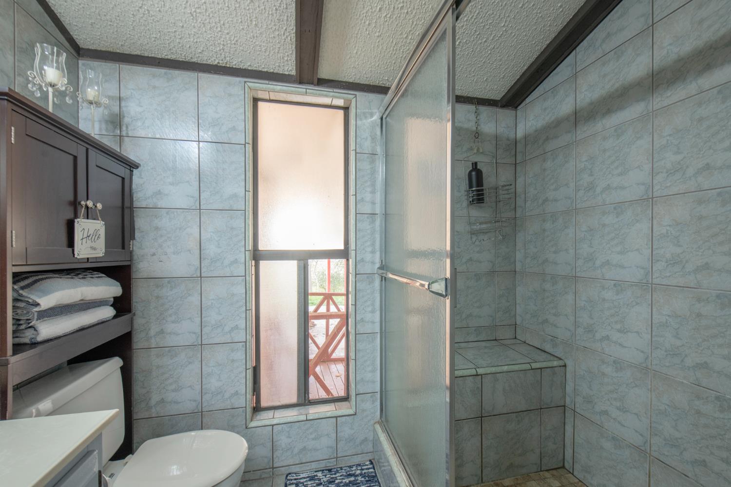 1351 Rector Ln, Yokuts Valley, CA 93675