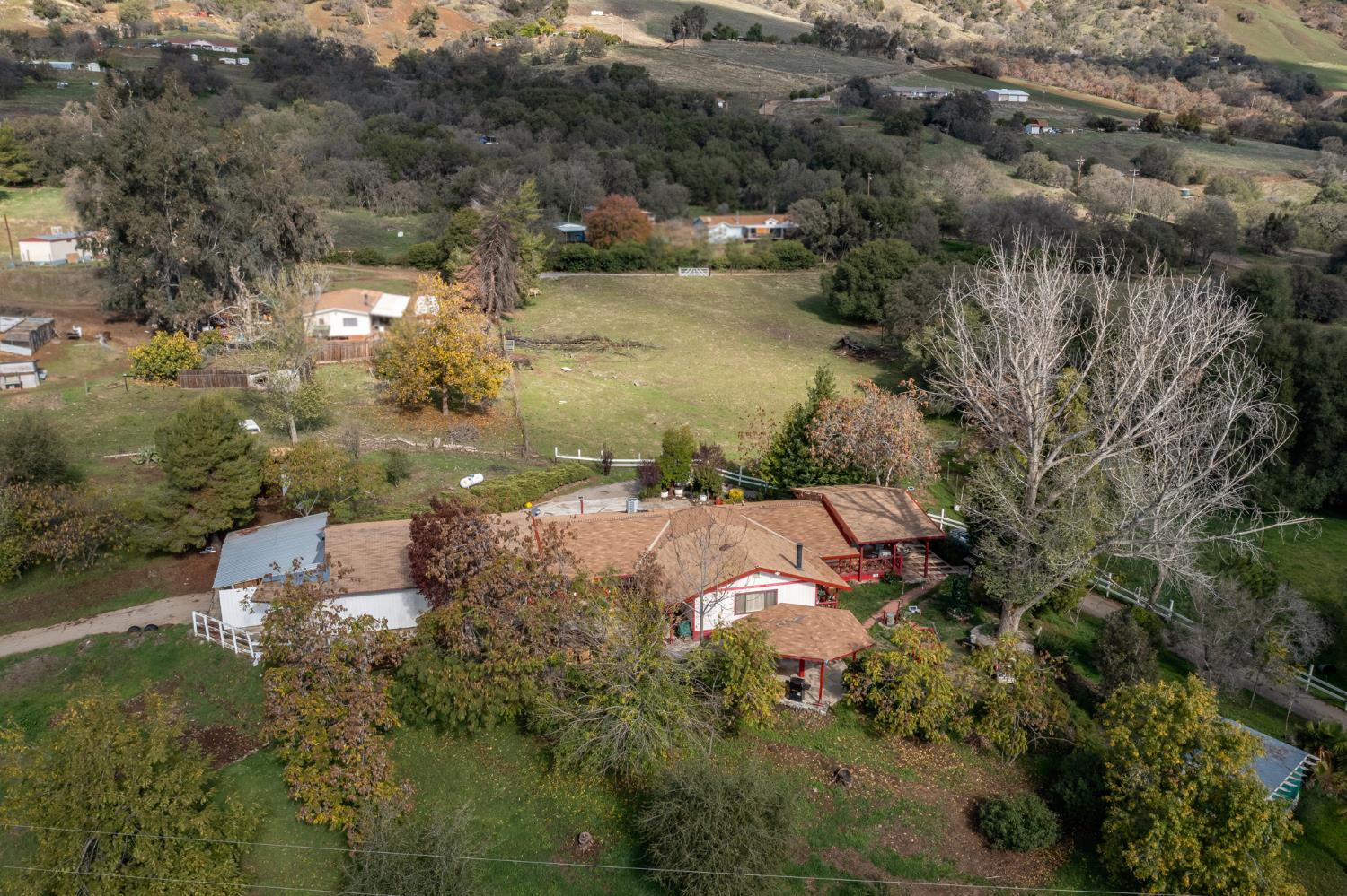 1351 Rector Ln, Yokuts Valley, CA 93675