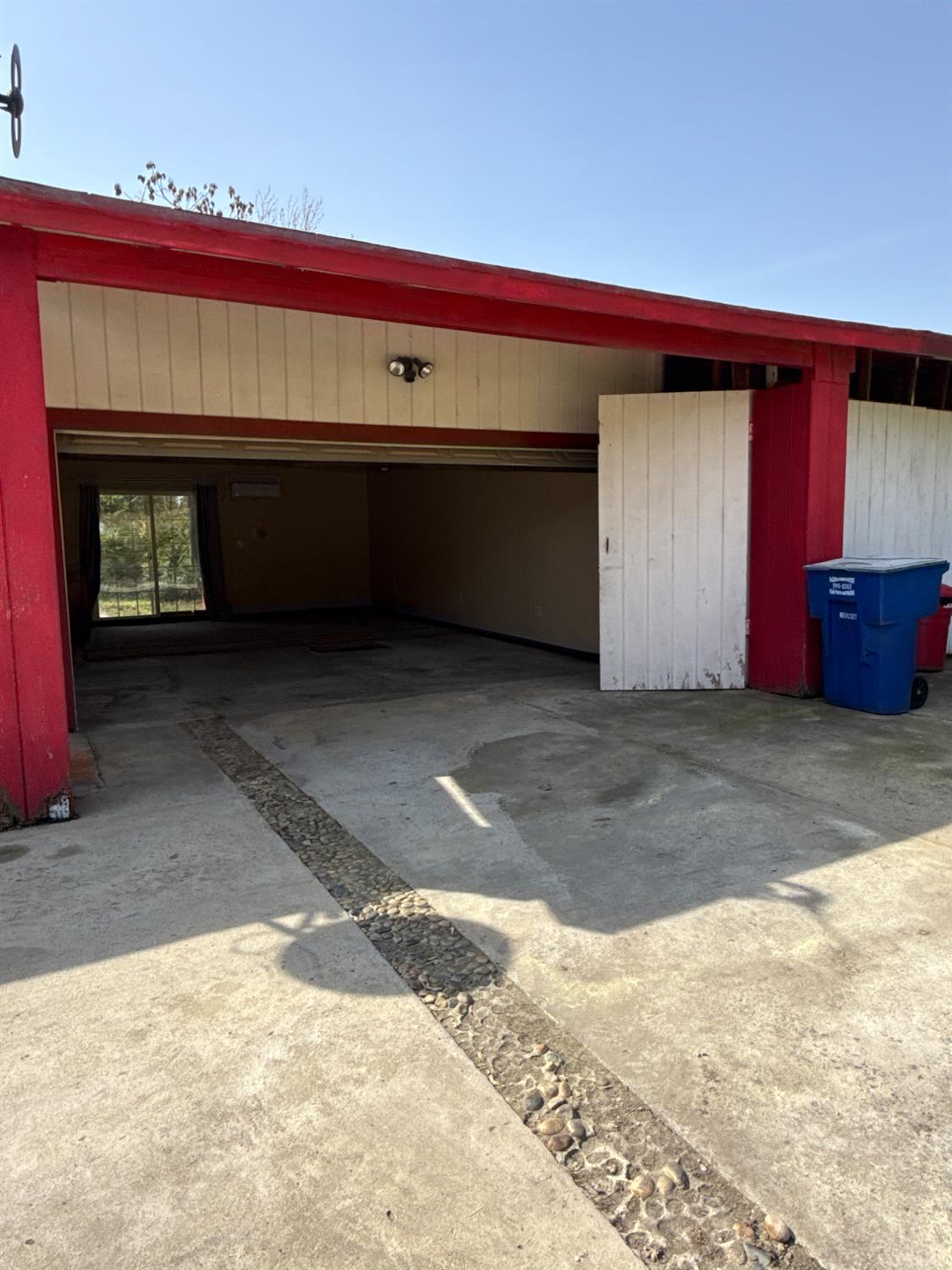 1351 Rector Ln, Yokuts Valley, CA 93675