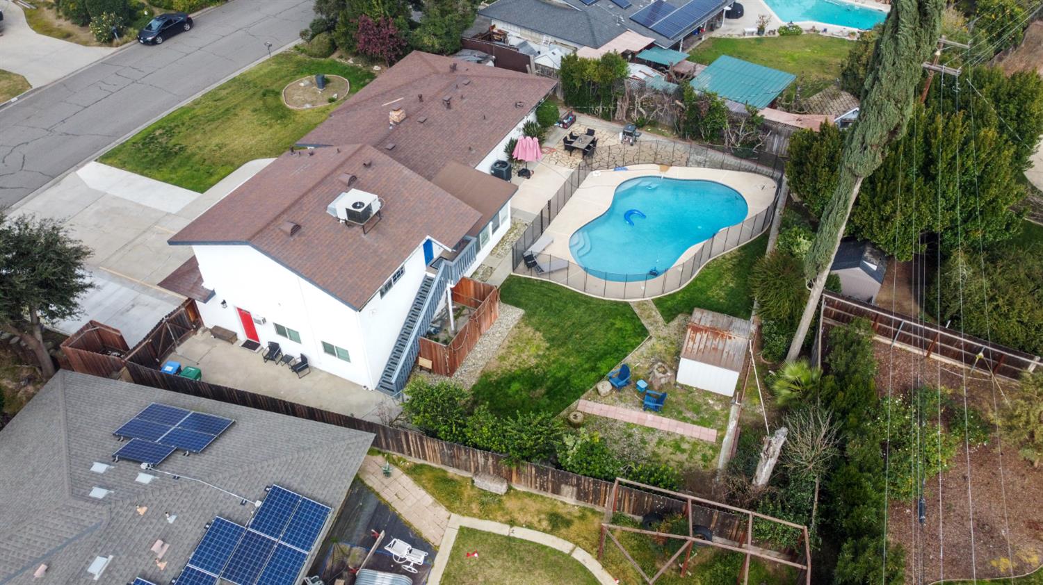 925 S Purdue Ave, Fresno, CA 93727