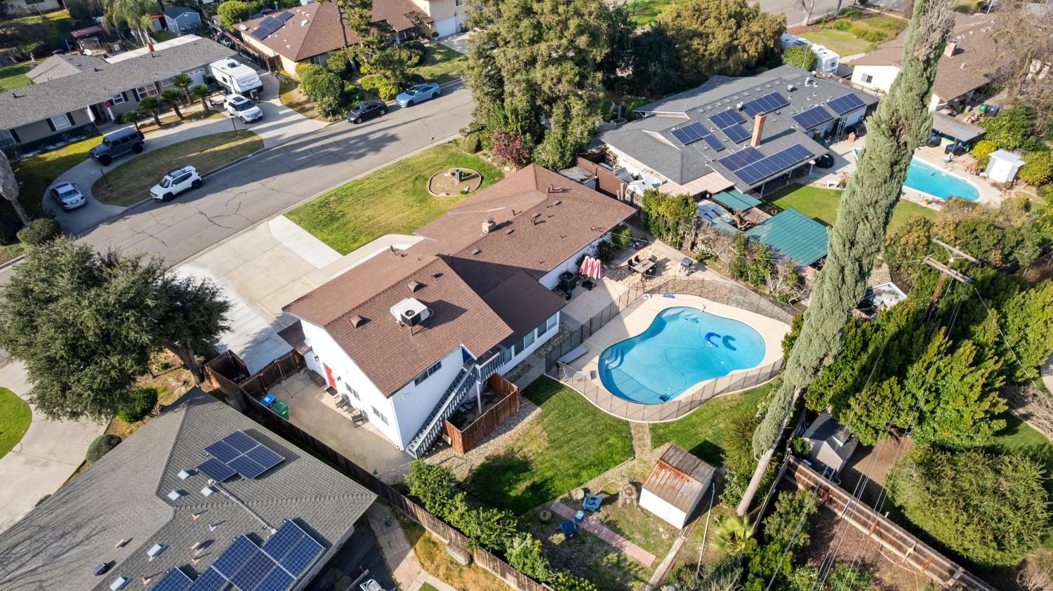 925 S Purdue Ave, Fresno, CA 93727