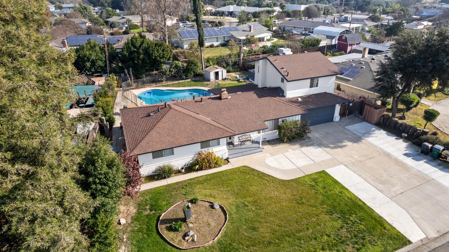 925 S Purdue Ave, Fresno, CA 93727