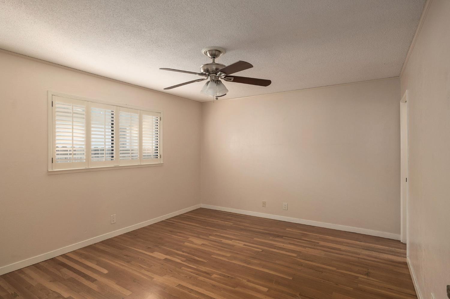 4376 N 5Th St, Fresno, CA 93726