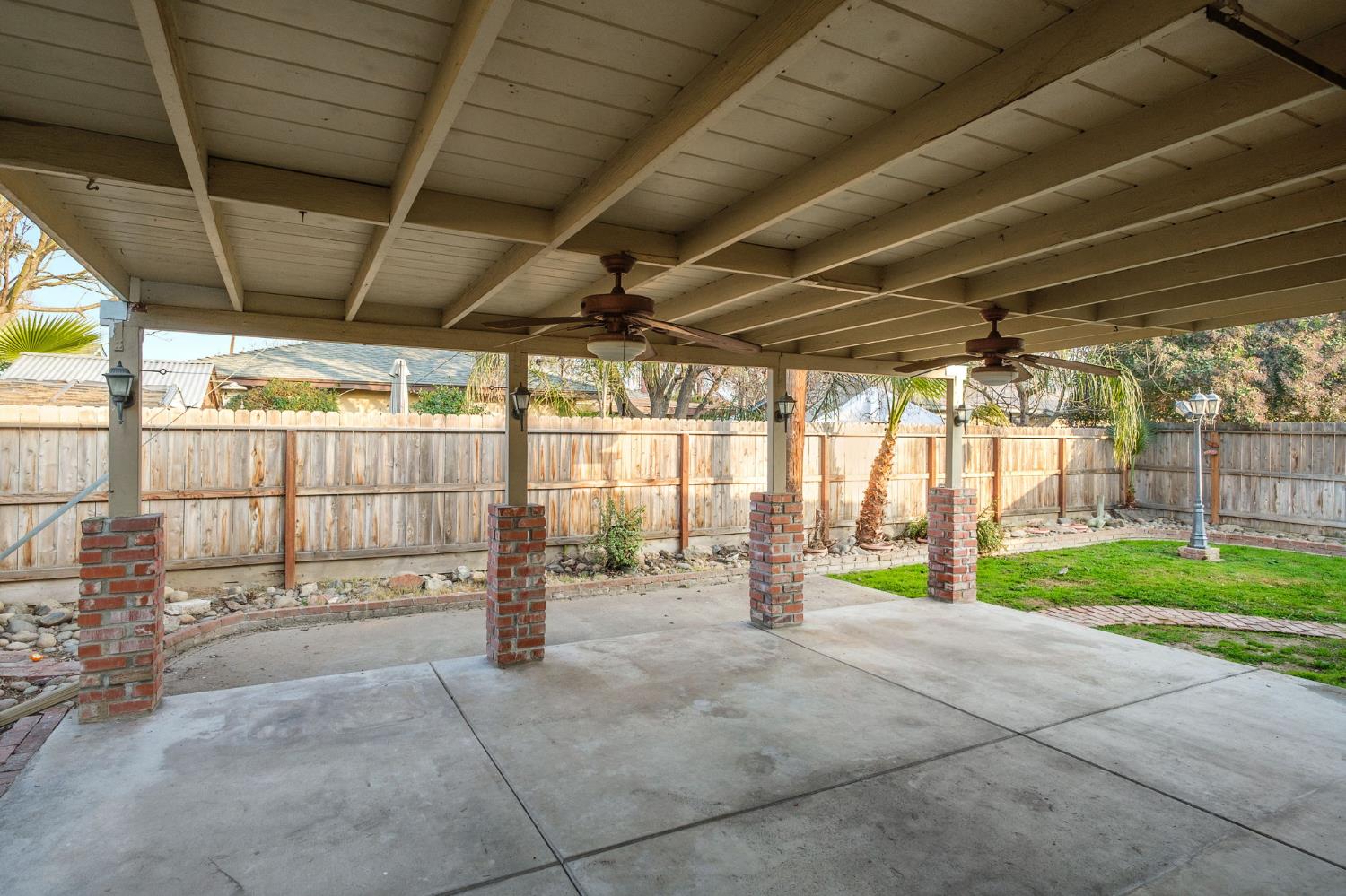 4376 N 5Th St, Fresno, CA 93726